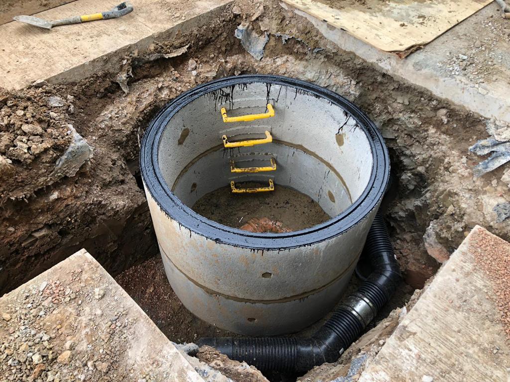 Installation of manhole chambers